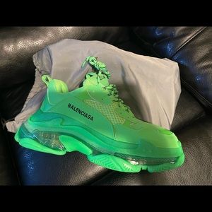 Men’s Triple S sneakers. Double foam, mesh with clear sole.Size 11”.Fluo Green.